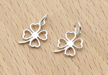 Charm Cỏ 4 lá